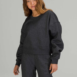 Lululemon Perfectly Oversized Cropped Crew in Spark
Black Size 14